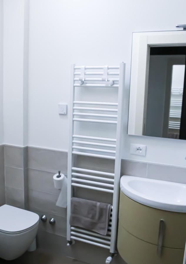 Bmp Apartment Atmosphere 1 Centrale Con Garage Riccione Ngoại thất bức ảnh